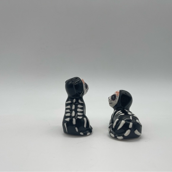 New Day of the Dead Dog Skeleton Sugar Skull Halloween Salt & Pepper Shakers - Picture 4 of 11